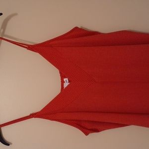 Tee strap jumper